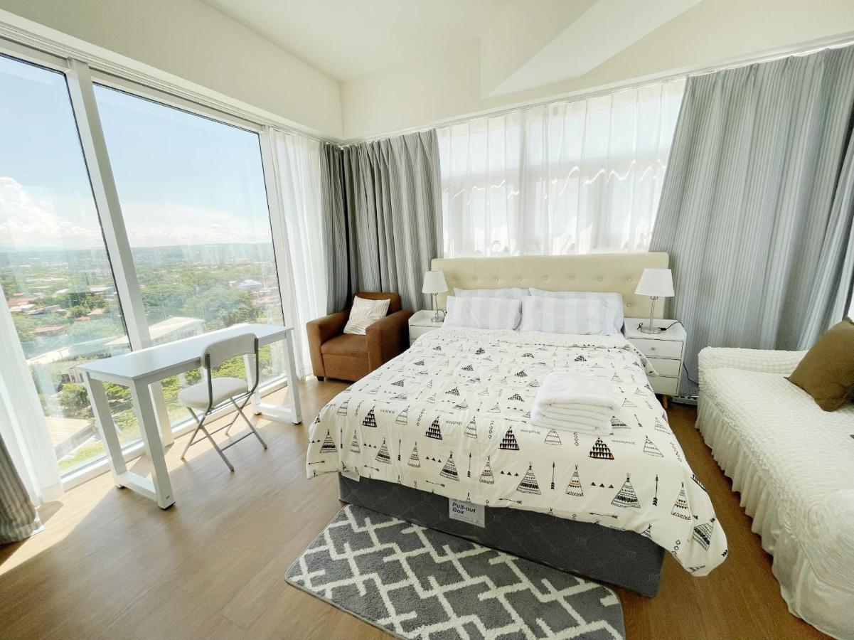 Inspiria Aparthotel Davao Ngoại thất bức ảnh