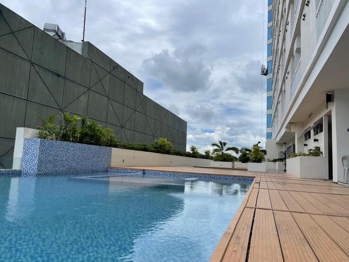 Inspiria Aparthotel Davao Ngoại thất bức ảnh