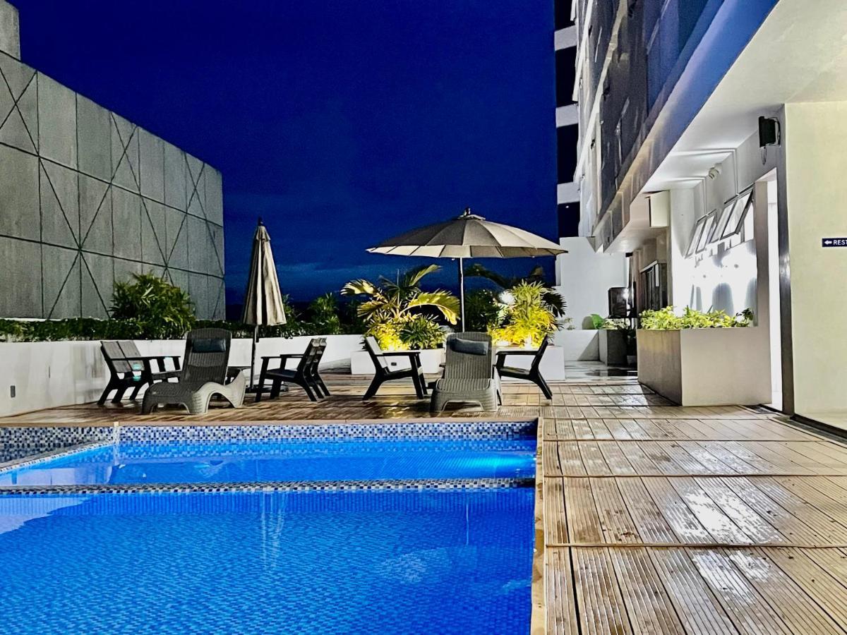 Inspiria Aparthotel Davao Ngoại thất bức ảnh
