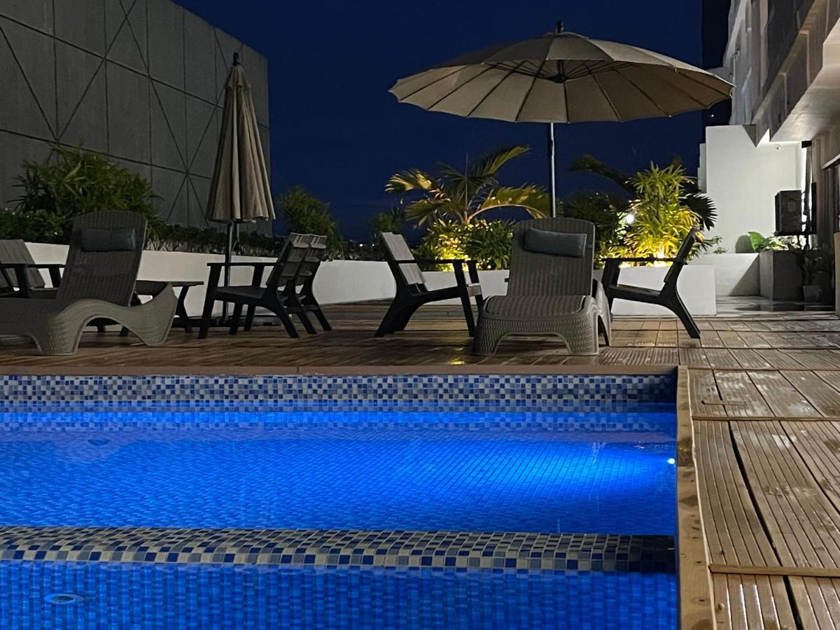 Inspiria Aparthotel Davao Ngoại thất bức ảnh