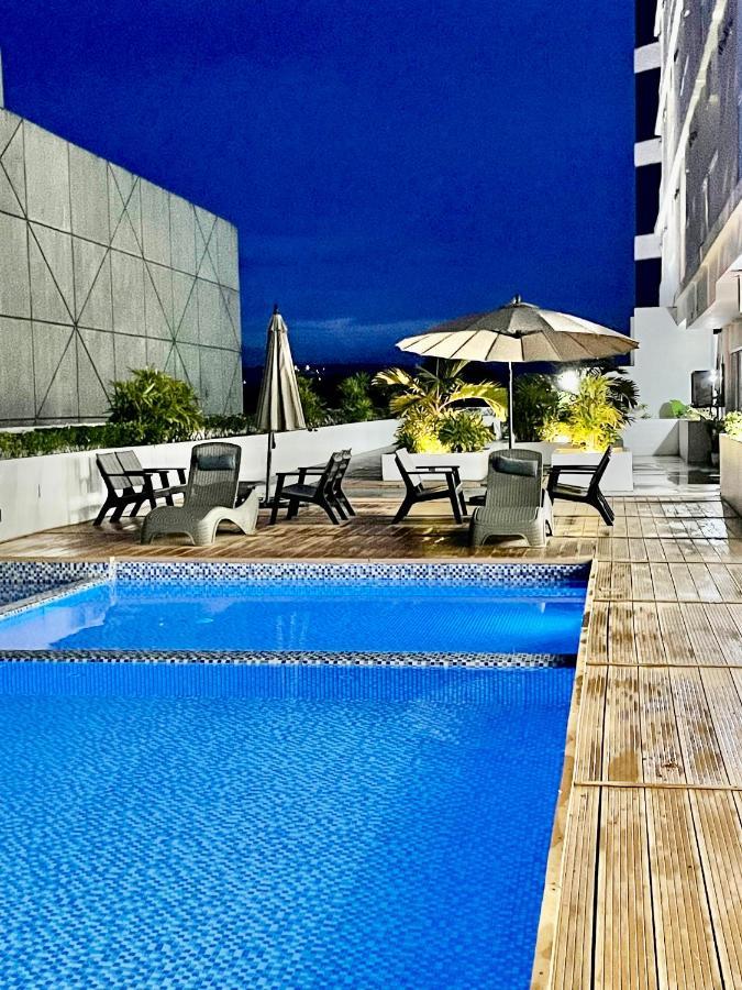 Inspiria Aparthotel Davao Ngoại thất bức ảnh